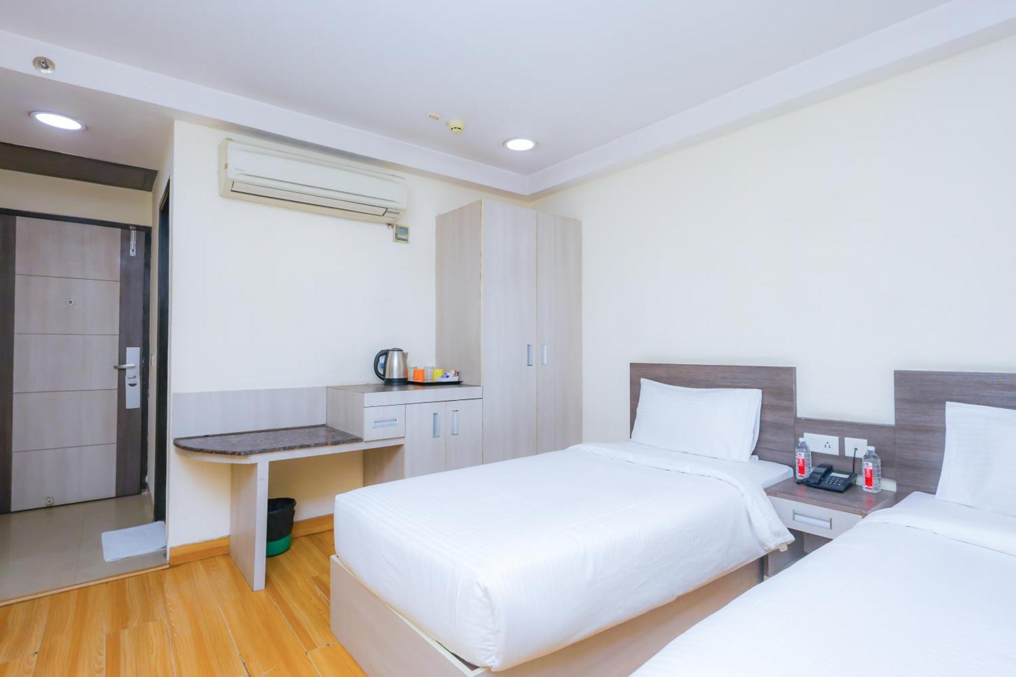 Hyphen Business Hotel Noida Esterno foto